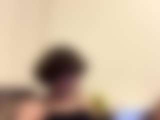 Live cam show with Lissa - Hairy Pussy on eurowanks.com