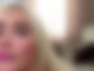 Live cam show with NicolleCliche - Blowjob on Adult Interactions