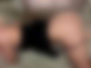Live cam show with NicolleCliche - Spank on EXY
