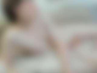 Live cam show with PiperSelwyn - Dolphin on Camsoda