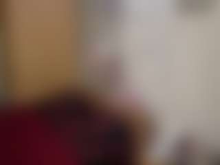 Live cam show with SeleneBrowder - Facial Piercings on SxyPornLive