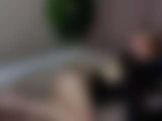 Live cam show with Megg-bb - Green Eyes on madthumbs