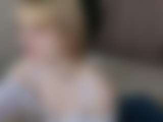 Live cam show with Megg-bb - New Teen (18+) on Camsoda
