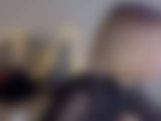 Show de cam en vivo con Megg-bb - Domination en Camsoda