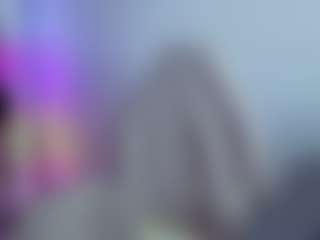 Live cam show with Megg-bb - Lean on CamwithHer