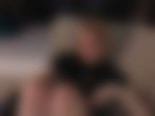 Live cam show with Megg-bb - Long Legs on milfzrlive.com