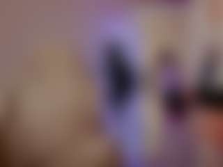 Live cam show with Megg-bb - Lean on Camsoda