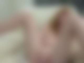 RubyeHieber's Live Sex Cam Show