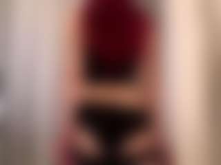 Live cam show with EugeneTroche - Hairy Pussy on livesuperchat.net