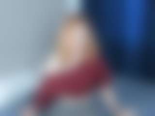Live cam show with EvitaJustice - Red Hair Middle Aged on chickslive.net