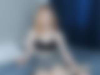 Live cam show with EvitaJustice - Red Hair Lush on Mixed Magazine Live