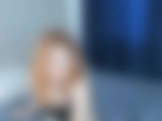 Live cam show with EvitaJustice - Red Hair Middle Aged on Instabang