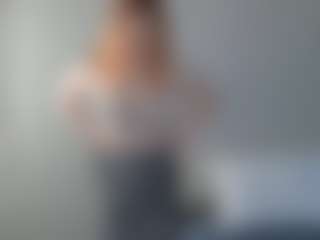 Live cam show with EvitaJustice - Middle Aged on Streamer API