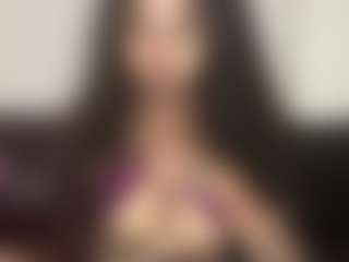 HazelKurrency's Live Sex Cam Show