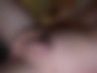 onerzi217's Live Sex Cam Show