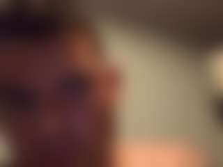 Live cam show with Hicks85 - Tease on CamClone