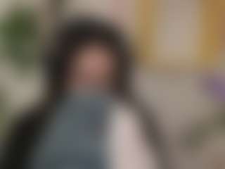 Live cam show with Mia - New Brown Eyes on Camsoda