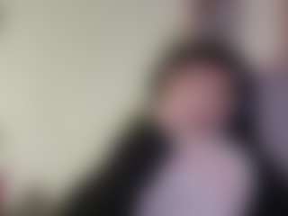 Live cam show with Mia - Snowbunny on liverealitysex.com