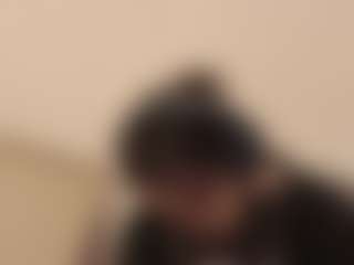 Mia's Live Sex Cam Show