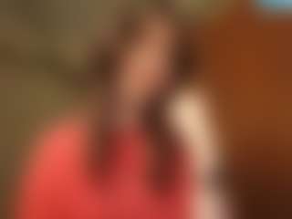 Live cam show with KimberleeTa - Gray Eyes on AdultVida.com