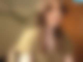 Live cam show with KimberleeTa - Ass Clapping on Free Soda