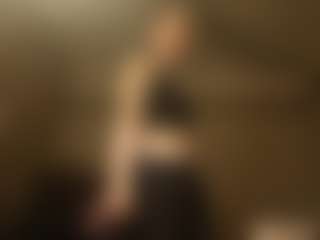 KimberleeTa's Live Sex Cam Show