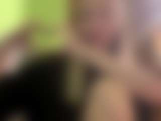 Live cam show with Selena - Bikini on Dare Cams