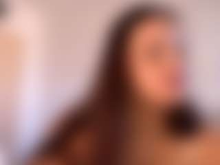 Live cam show with SavannahQuirino - Bedroom Latina on livesuperchat.net