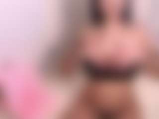 Live cam show with SavannahQuirino - Mature Young Adult on Milf Play