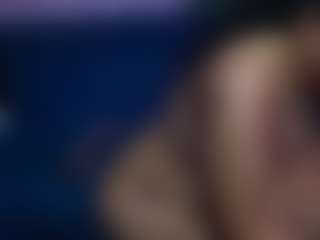 Live cam show with SoniaCoral - Smoking on Free Soda