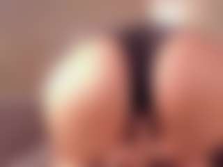 Live cam show with MilaSupaHot - New Sexwebcam on livesexfox.com