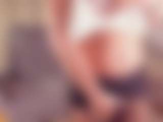 Live cam show with MilaSupaHot - Small Tits Brown Hair on Camsoda