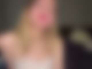 Live cam show with Bella - Solo on Mixed Magazine Live