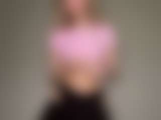 Bella's Live Sex Cam Show