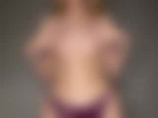 Bella's Live Sex Cam Show