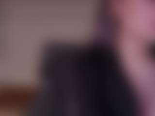 hazelheartt's Live Sex Cam Show