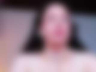 Live cam show with HottyAlba - Green Eyes on livesuperchat.net