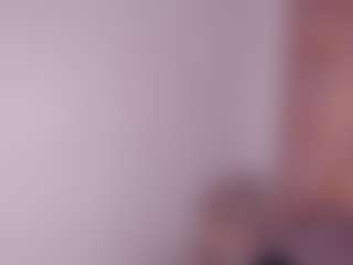 Live cam show with Katlinasm - Moaning on Camming Site