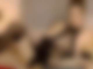 Live cam show with Stefymoore7 - Fishnets on Gym Cam Girls