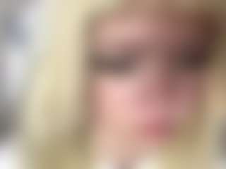 Live cam show with StephanyBoruff - Facial Piercings on Camsoda