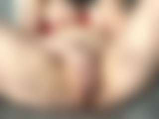 Live cam show with VeliaCaricofe - College MILF on livesuperchat.net