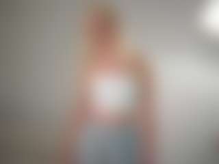 Live cam show with EllenRosener - Yoga on Camsoda