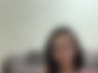Live cam show with EmiliaGiottonini - Brown Hair Teen (18+) on Camsoda