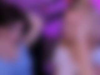 Live-Cam-Show mit mia-lay - Smoking auf Camsoda