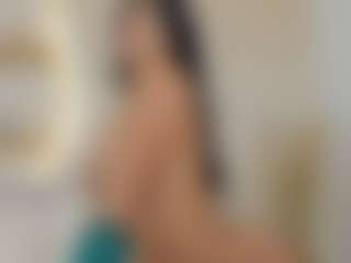 Alaiah-Lopez's Live Sex Cam Show