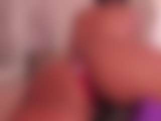 Live cam show with Mena-Rossi - Upskirt Brown Hair on Camsoda