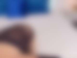 MiaValencia's Live Sex Cam Show
