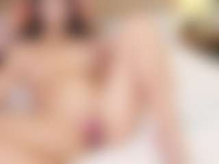 Live cam show with LilyMinx - Small Tits on CamClone