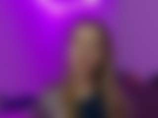 Live cam show with HaleySanmartin - New Bedroom on liverealitysex.com