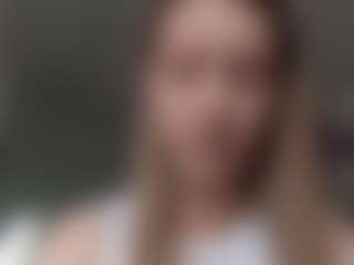 Live cam show with Anna - Genital Piercings on sexylive.show